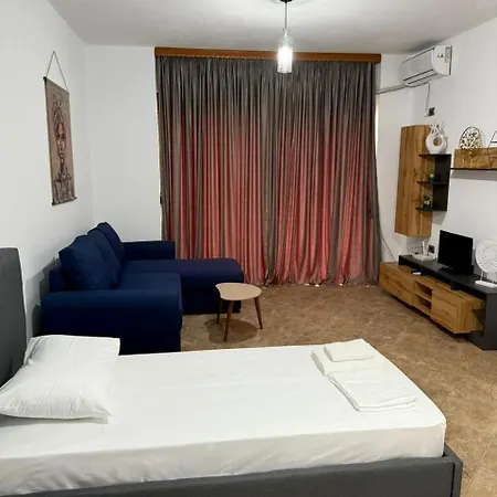 Monix * Sarandë